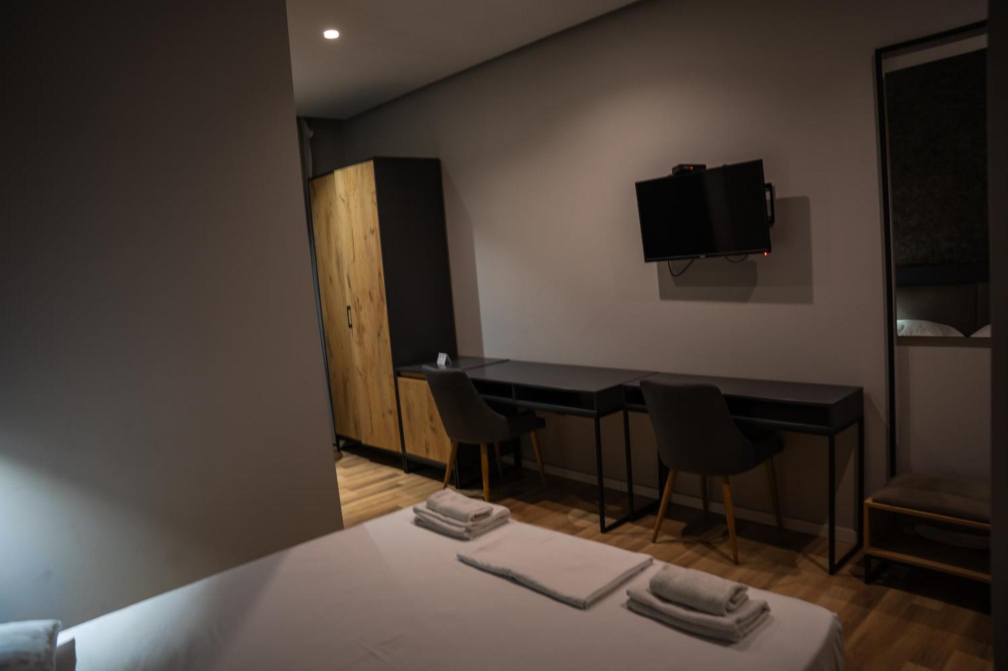 Center Boutique Hotel Tirana Exterior photo